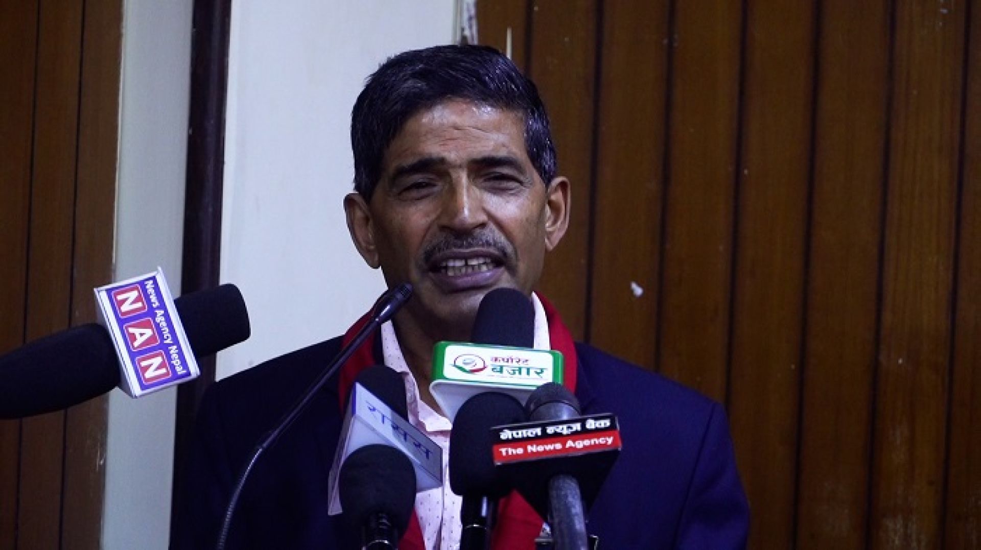 उच्च पदस्थ व्यक्तिहरूमा अरुको कुरा सुन्ने धैर्यता र इच्छाशक्ति छैनः अर्थविद् अधिकारी